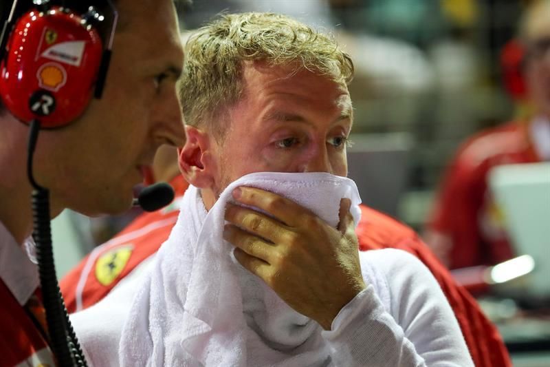 Vettel: "El coche estaba dañado y tenía que parar"