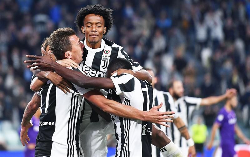El Nápoles da una prueba fuerza ante el Lazio y es líder con el Juventus