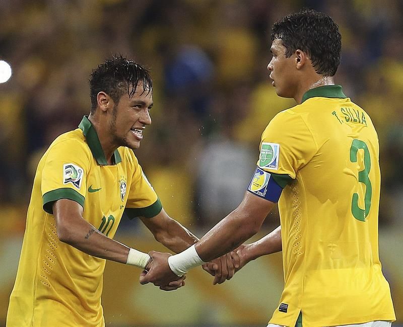 Neymar felicita a Thiago Silva, que cumple 33 años
