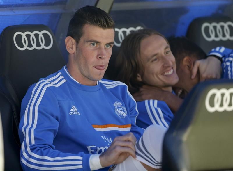 Zidane deja a Bale y a Modric en el banquillo y Cabello repite el once inicial