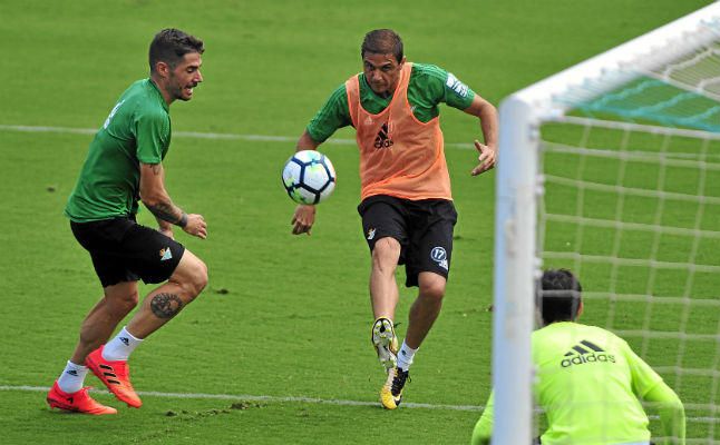El canterano Redru, novedad en la sesión del Betis