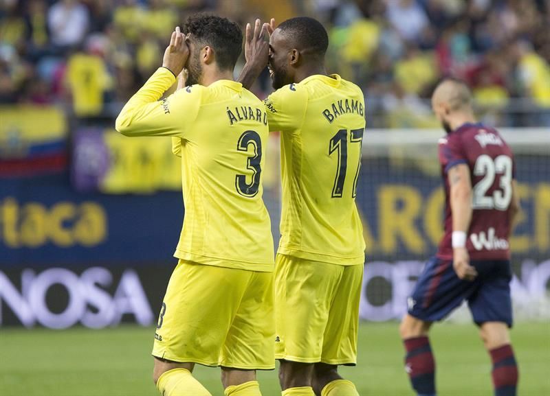 Bakambu firma el gol 900 del Villarreal en Primera