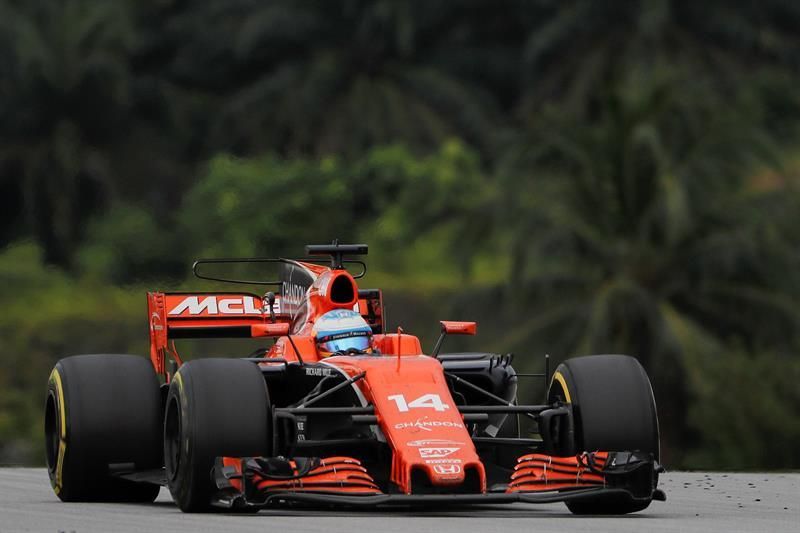 Alonso: "Nuestro coche ha tenido ritmo, pero hemos acusado la mala suerte"