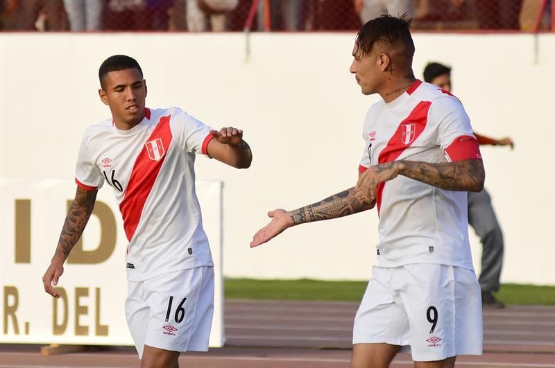 Sergio Peña se perfila como la principal novedad de Perú ante Argentina