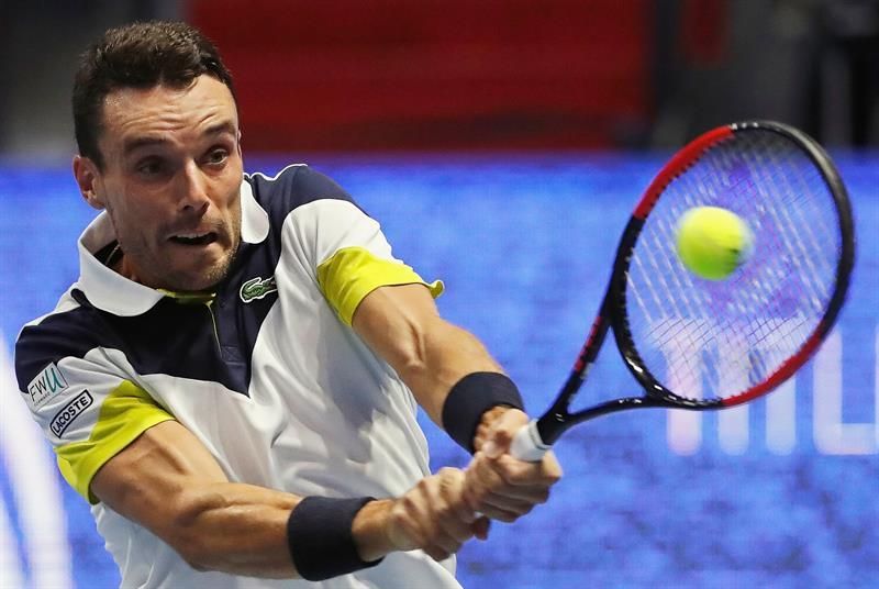 Bautista pasa a cuartos tras la retirada de su oponente, Aljaz Bedene