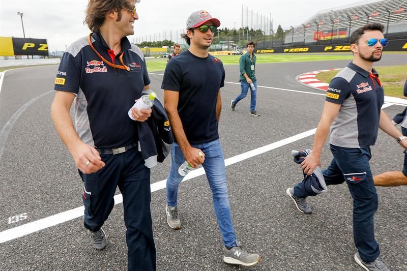 Sainz: "En 2018 seré piloto Renault y mi prioridad será dar todo para ellos"