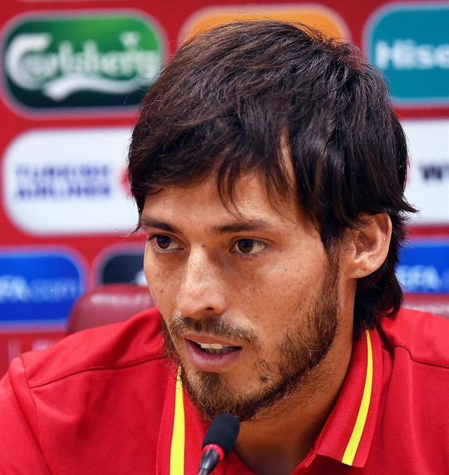 Gerard Piqué y David Silva se perderán el partido ante Israel por sanción