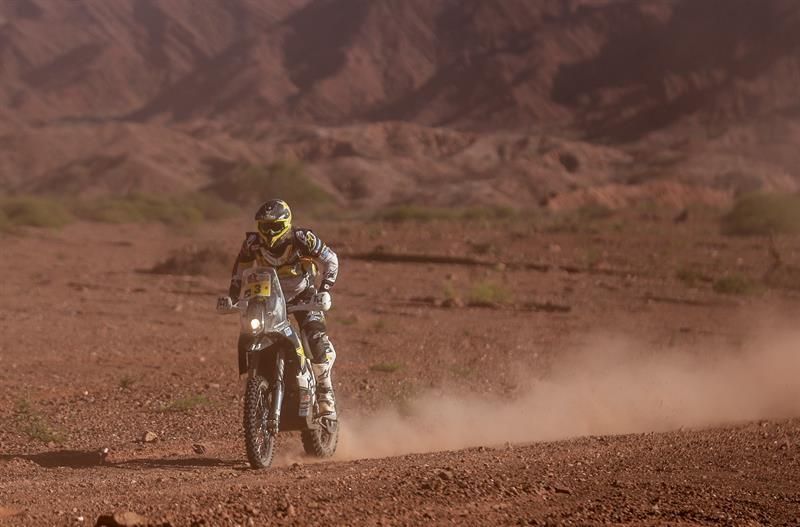 Pablo Quintanilla aumenta su ventaja en motos a falta de la última etapa