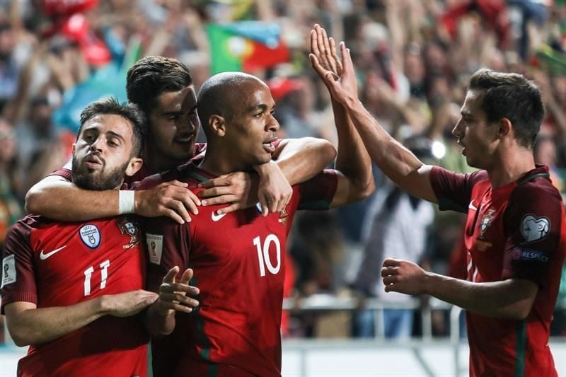 2-0. Portugal compra un billete directo a Rusia