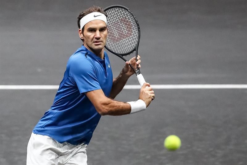 Federer consigue su pase a octavos de Shanghái contra el argentino Schwartzman
