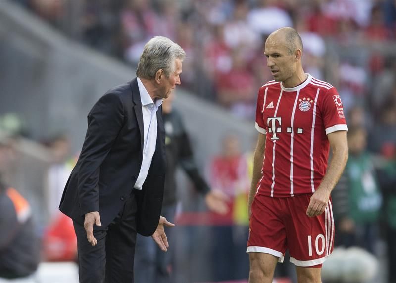El Bayern, sin James, celebra con una goleada el regreso de Heynckes