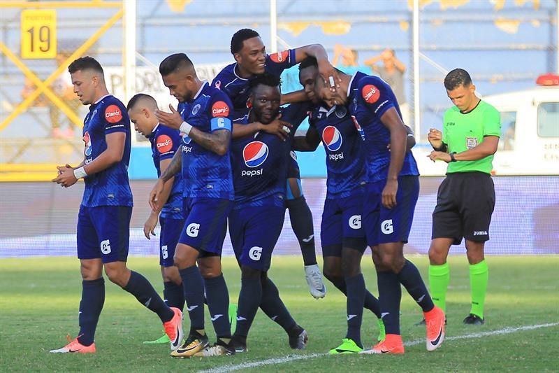 Marathón golea al Platense y se afianza en la cima del fútbol en Honduras
