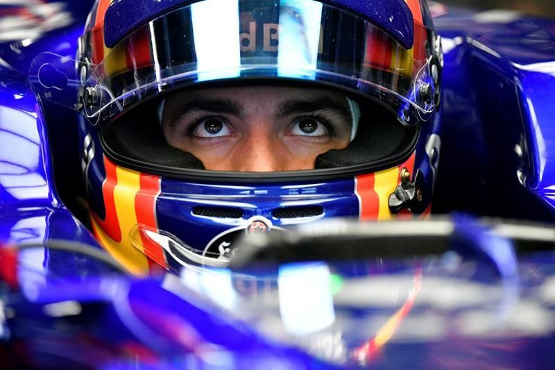 Carlos Sainz: "Tengo unas ganas tremendas de empezar en pista"