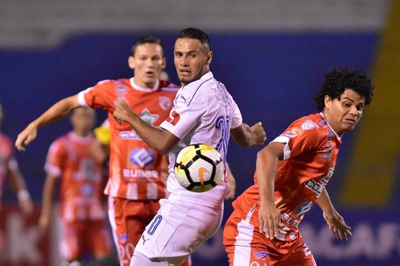 1-0. Santos de Guápiles vence al Olimpia en el juego de ida de la Liga Concacaf