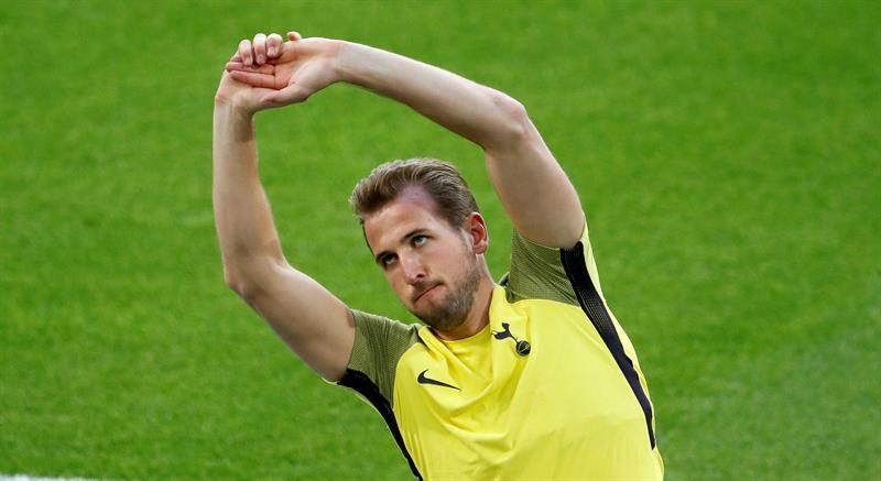 Kane no se ve lejos del Balón de Oro y dice que ganarlo sería "un sueño"