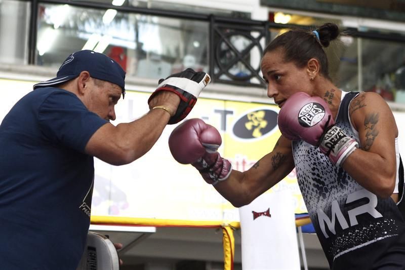 Rivas y Cordero preparan en Medellín pelea estelar de la convención de AMB