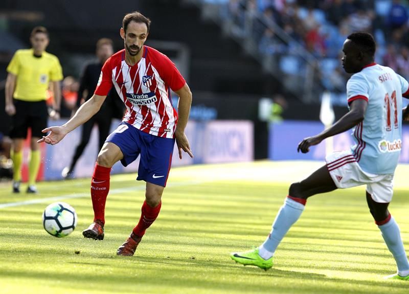 0-1. Gameiro rescata al Atlético de otro mal partido