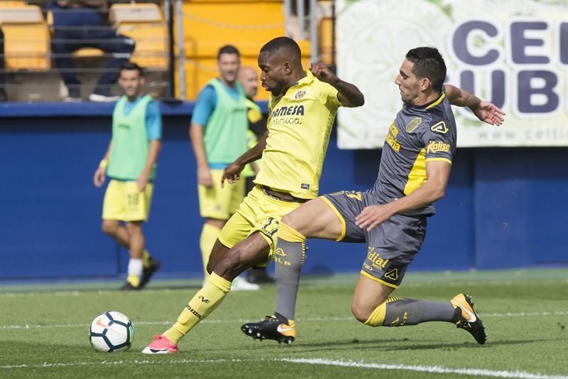 Bakambú firma el mejor arranque goleador del Villarreal en Primera División