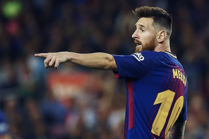 El Barça llega al primer cuarto de la Liga líder, aguantado por Messi