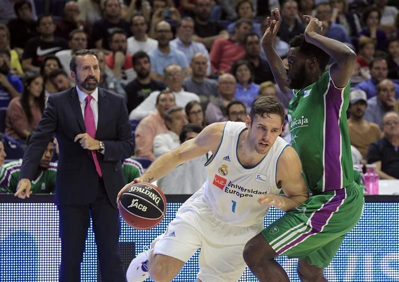 Real Madrid y Fuenlabrada, únicos invictos tras el pinchazo del Barcelona