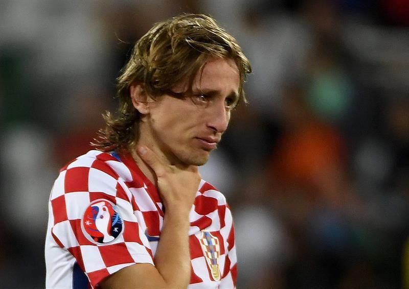 Modric y Rakitic son convocados por Croacia para la repesca contra Grecia
