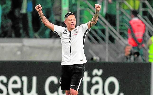 Arana: a la espera de una oferta y en horas bajas