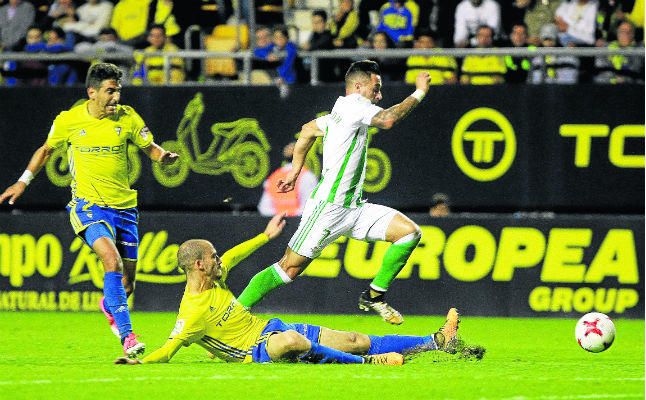 En su sitio, a León nadie le tose ni le discute