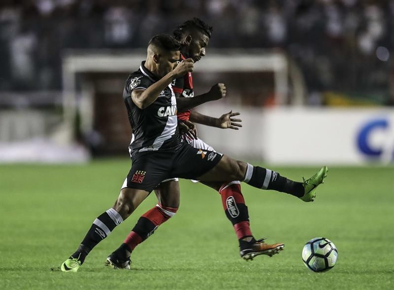 Los derbis Sao Paulo-Santos y Flamengo-Vasco animan la liga en Brasil