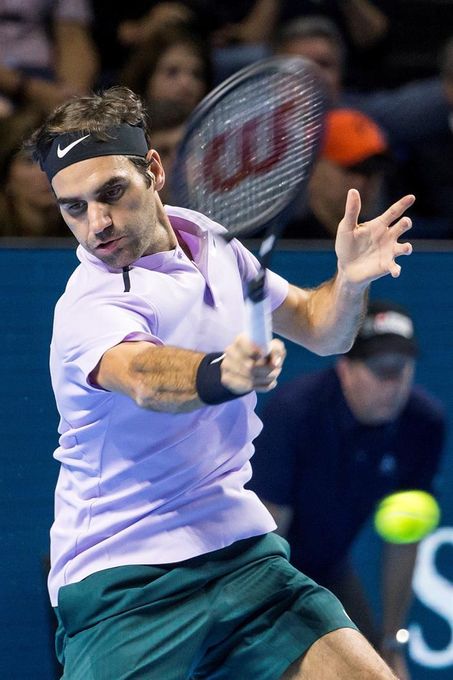 Federer remonta a Mannarino y llega a semifinales con Del Potro y Cilic
