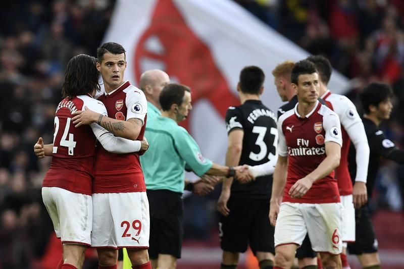 City, Chelsea y Arsenal no fallan y el United gana la batalla de Old Trafford