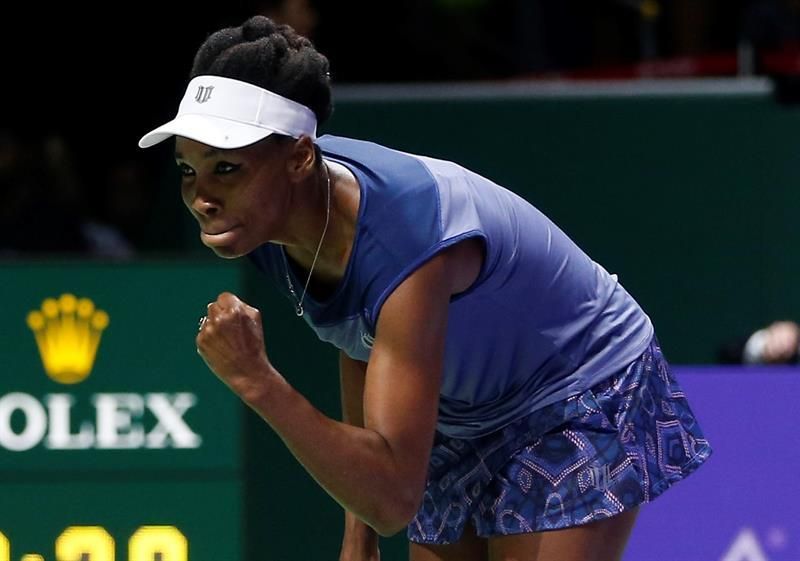 Venus Williams remonta ante García y se cita con Wozniacki en la final
