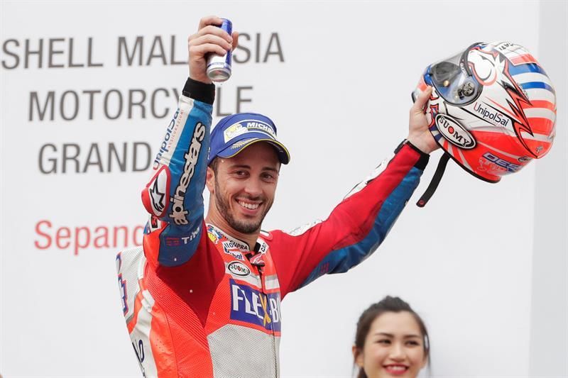 Dovizioso, Lorenzo y las órdenes de equipo dejan a Márquez sin el título