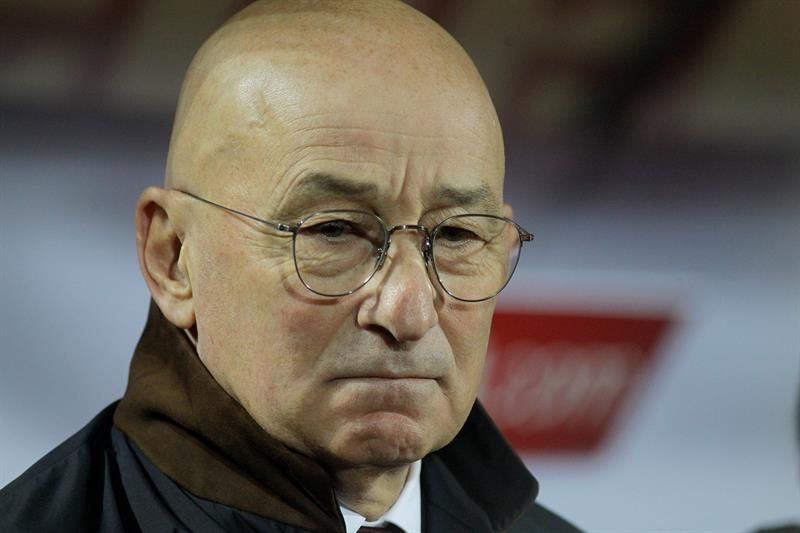 La Federación Serbia rescinde el contra del seleccionador Muslin