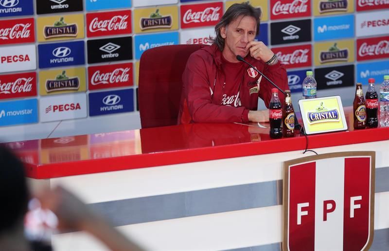 Perú comienza a preparar con trece jugadores la repesca ante Nueva Zelanda