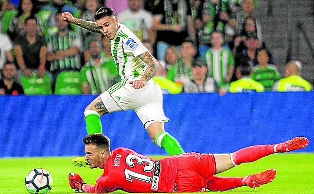 Sanabria, en manos de sus goles