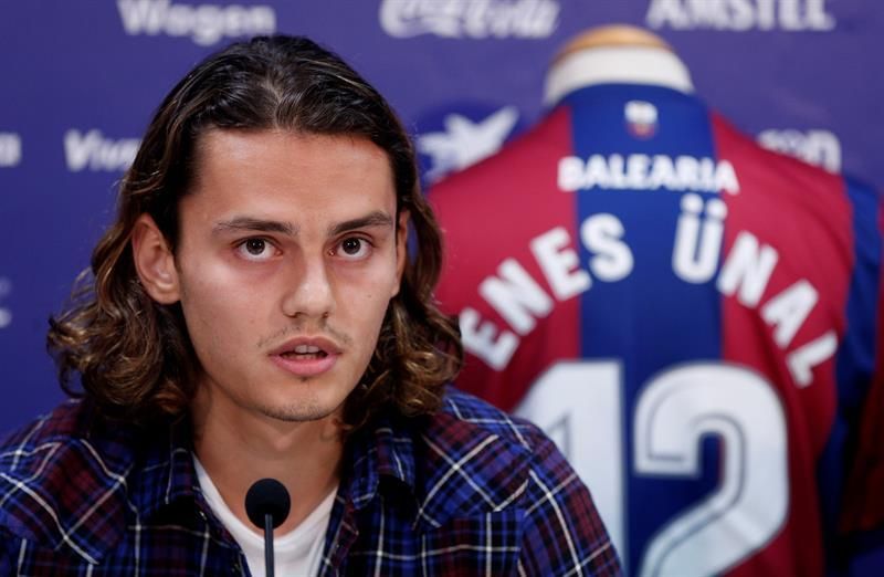 Ünal se convierte en el primer jugador turco que recala en el Levante