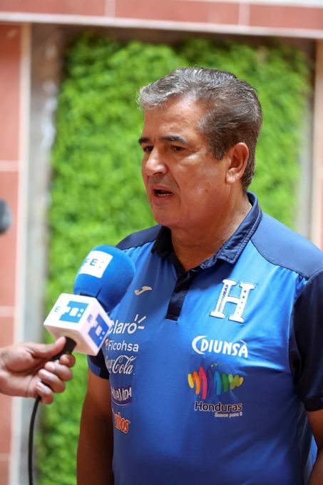 Pinto cree que la repesca con Australia puede dar a Honduras una "gran alegría"