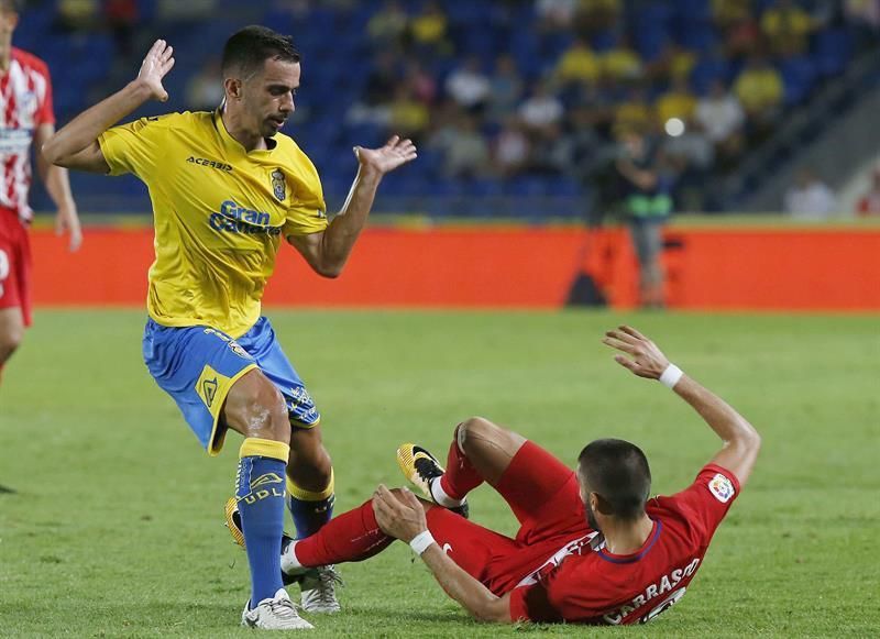 Tana y Aythami Artiles, lesionados, tampoco estarán mañana en el Bernabéu