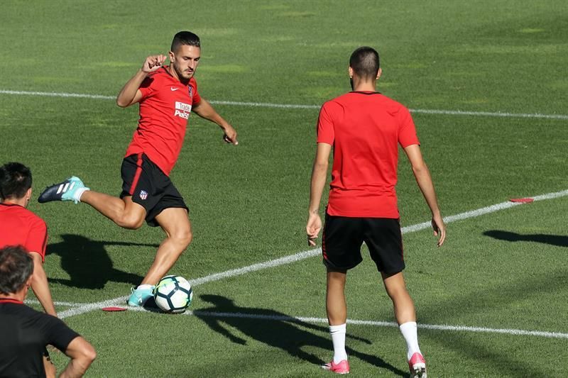 Koke y Carrasco se reincorporan al grupo en la vuelta al trabajo del Atlético