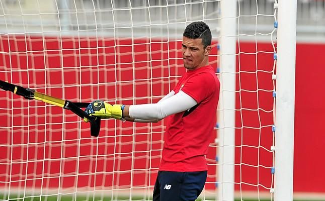 Los clubes que rechazó David Soria por seguir en el Sevilla