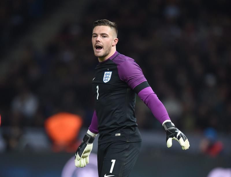 Butland se rompe un dedo y se cae de la lista contra Alemania y Brasil