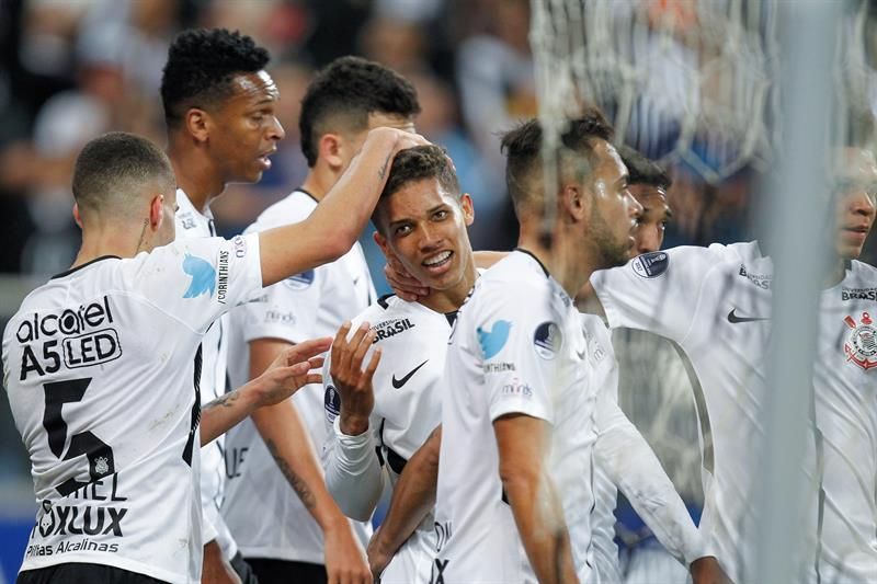 El Corinthians vence a domicilio en el paso decisivo rumbo al título