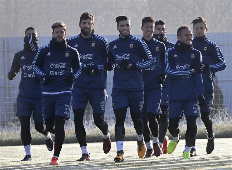 Argentina cuida a Messi, que podría descansar ante Nigeria