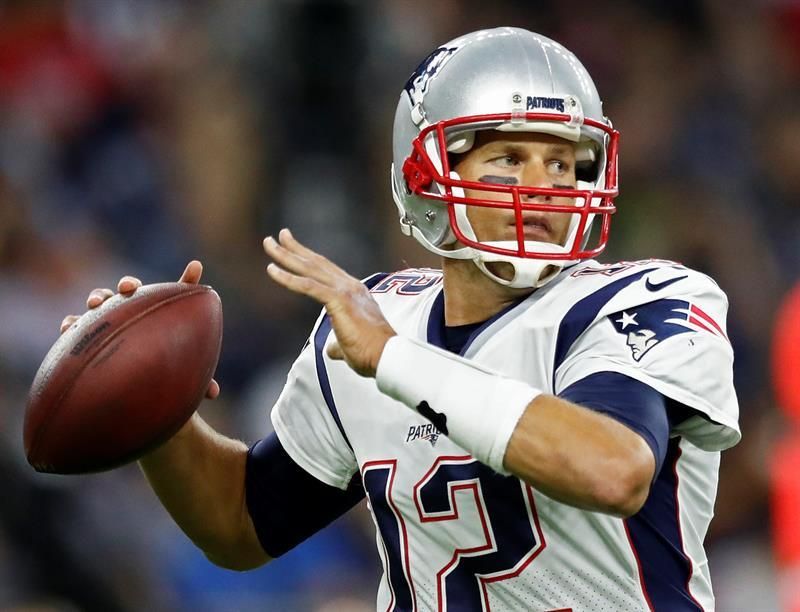 16-41. Brady y los Patriots empatan su marca con el triunfo sobre los Broncos