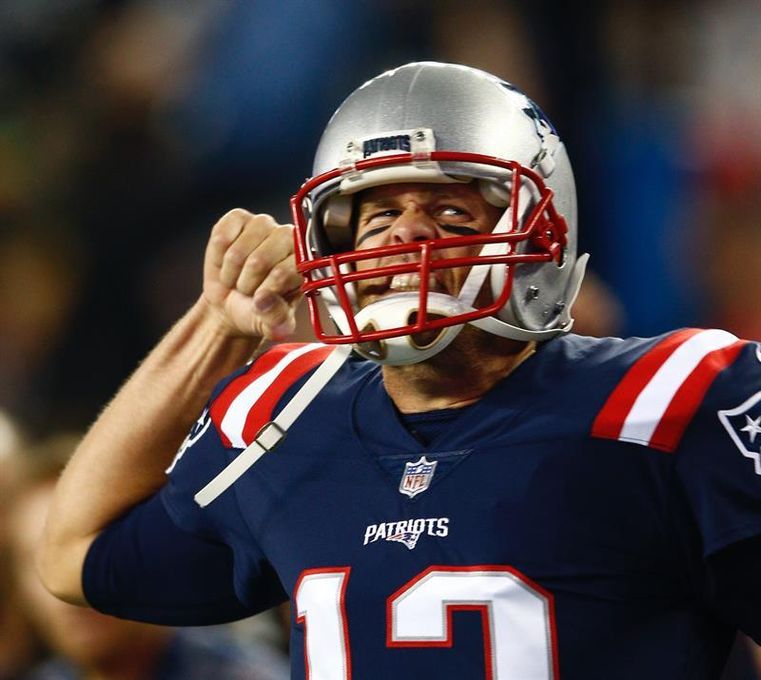Brady y los Patriots logran marcas y los Saints amplían su racha triunfal