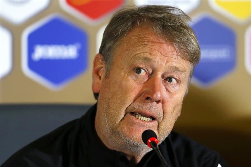 Hareide reclama más movilidad en ataque para romper la defensa irlandesa