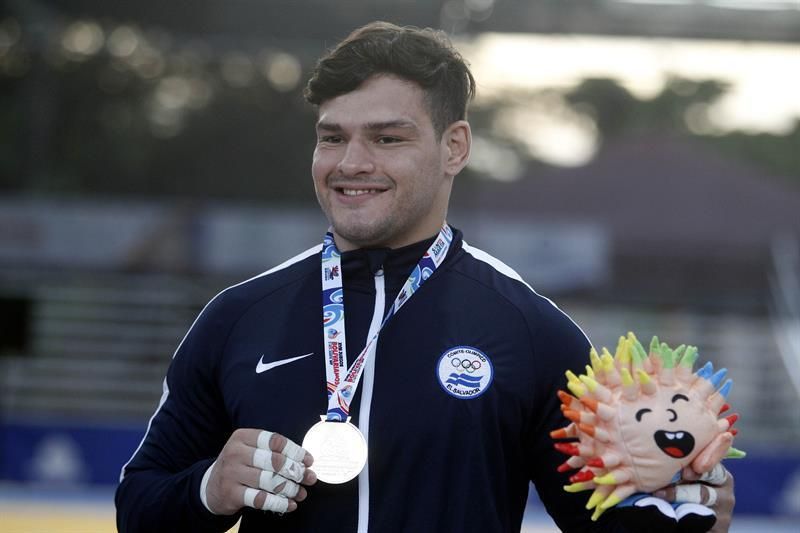 El salvadoreño Turcios vence al chileno Romo y se lleva el oro del judo de los 90 Kg