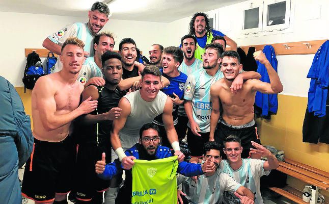 La Lebrijana, colíder de Tercera y líder a domicilio