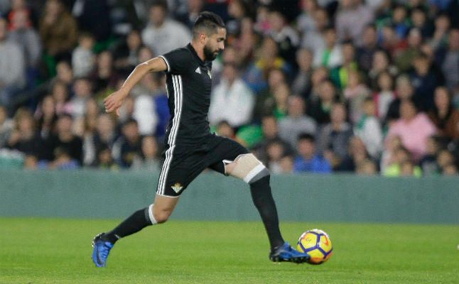 Betis 4-0 Écija: Boudebouz anima el bolo