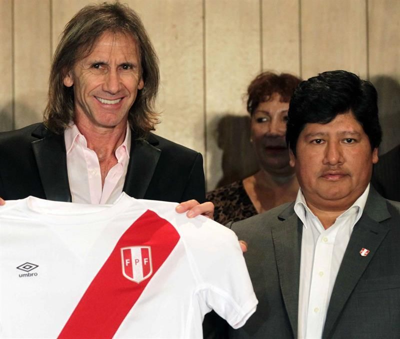 El presidente de la FPF confía en que Gareca seguirá con Perú tras el Mundial